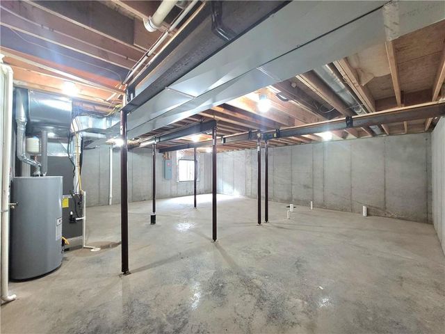 18232 Oakmont Street, Overland Park, KS 66013