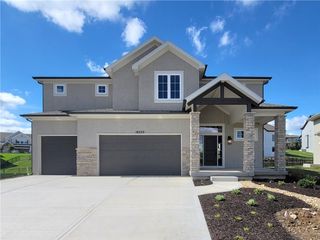 18232 Oakmont Street, Overland Park, KS 66013