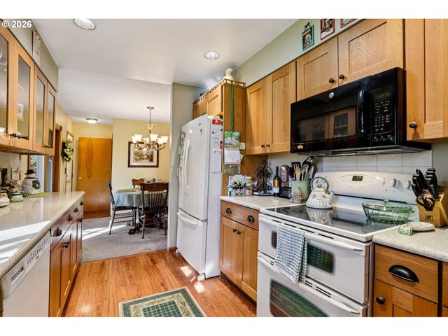 6117 IDAHO St, Vancouver, WA 98661