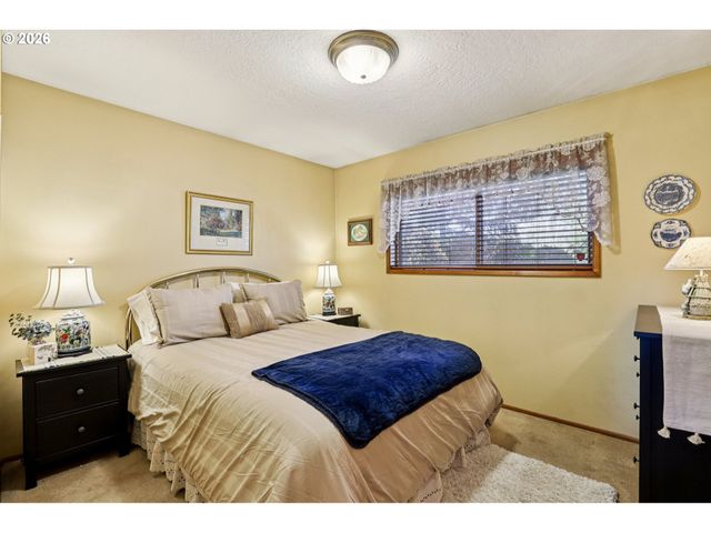 6117 IDAHO St, Vancouver, WA 98661