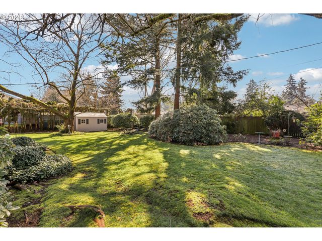 6117 IDAHO St, Vancouver, WA 98661