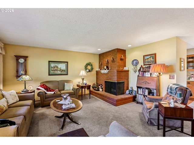 6117 IDAHO St, Vancouver, WA 98661