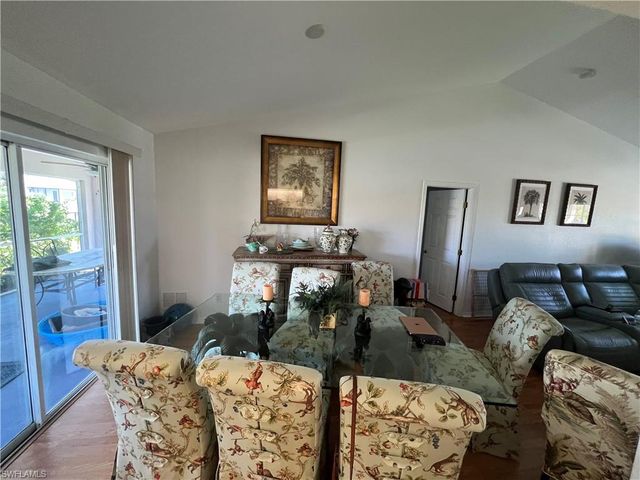 225 SW 26th PL, Cape Coral, FL 33991