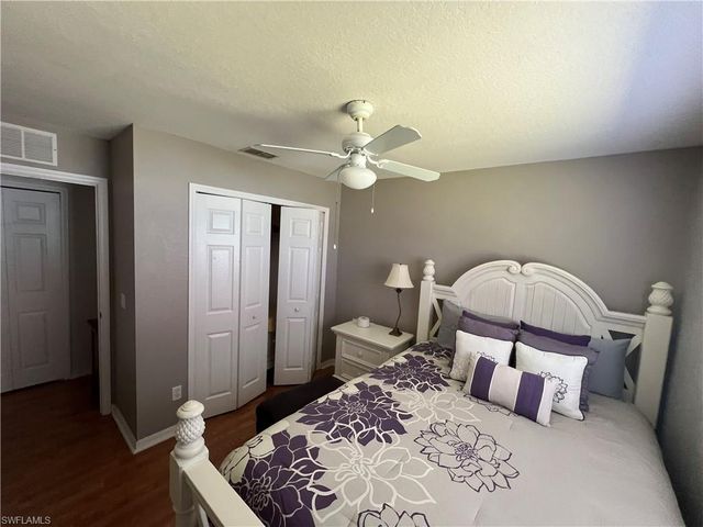 225 SW 26th PL, Cape Coral, FL 33991