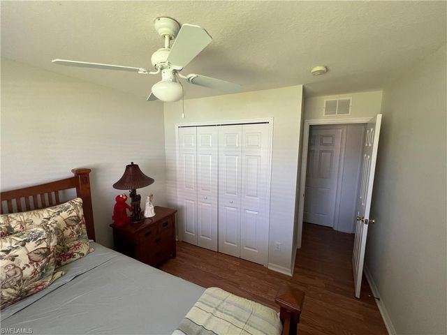 225 SW 26th PL, Cape Coral, FL 33991