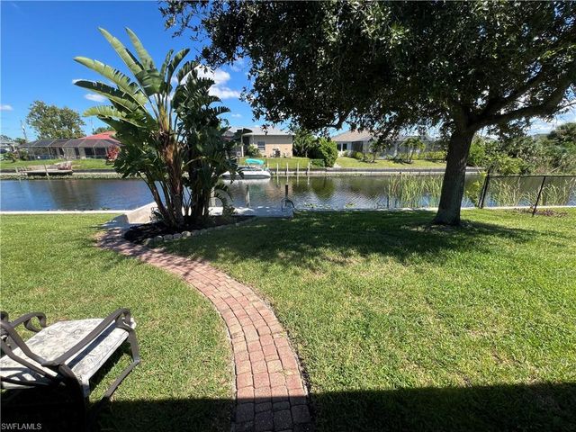 225 SW 26th PL, Cape Coral, FL 33991