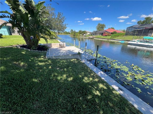 225 SW 26th PL, Cape Coral, FL 33991