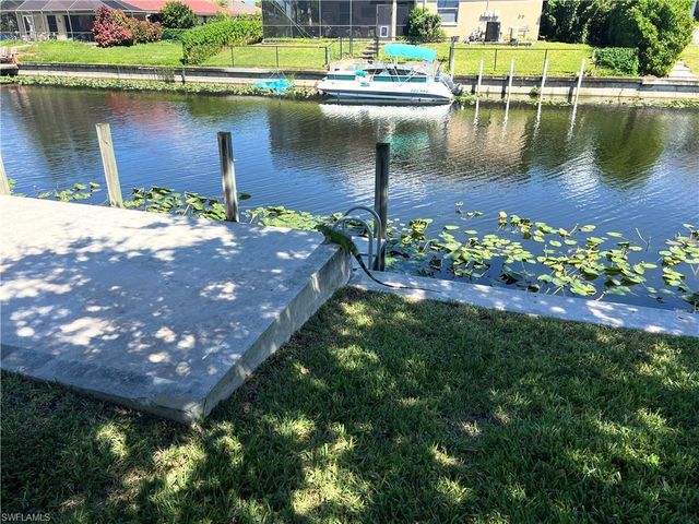 225 SW 26th PL, Cape Coral, FL 33991