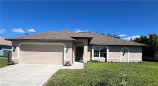 225 SW 26th PL, Cape Coral, FL 33991