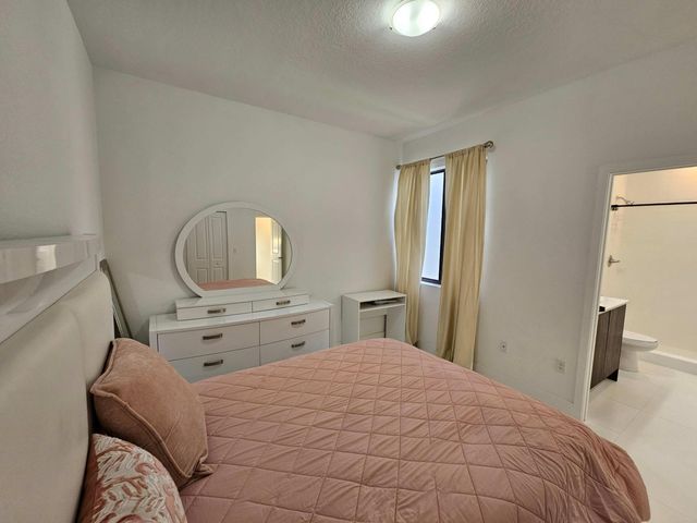 15743 SW 136th Terrace, Miami, FL 33196