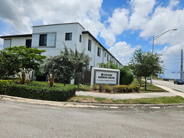 15743 SW 136th Terrace, Miami, FL 33196