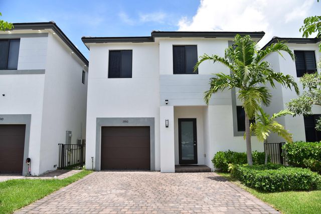 15743 SW 136th Terrace, Miami, FL 33196