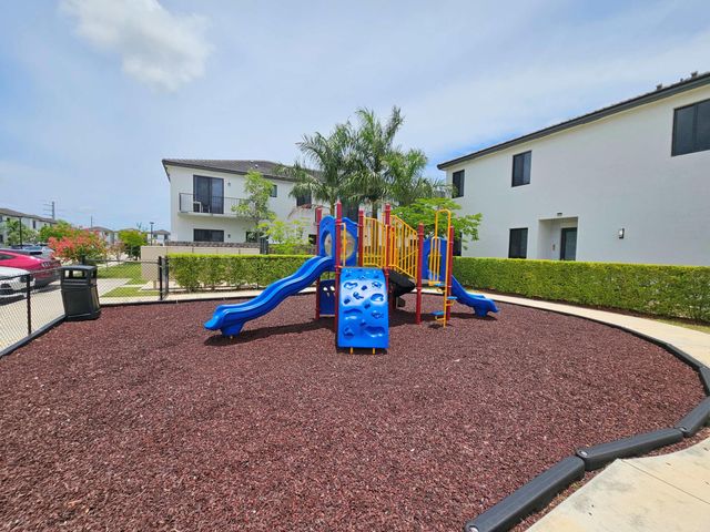 15743 SW 136th Terrace, Miami, FL 33196