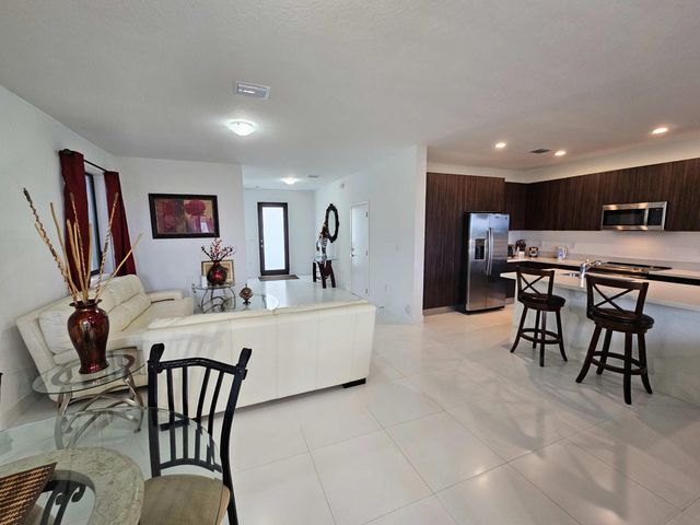 15743 SW 136th Terrace, Miami, FL 33196
