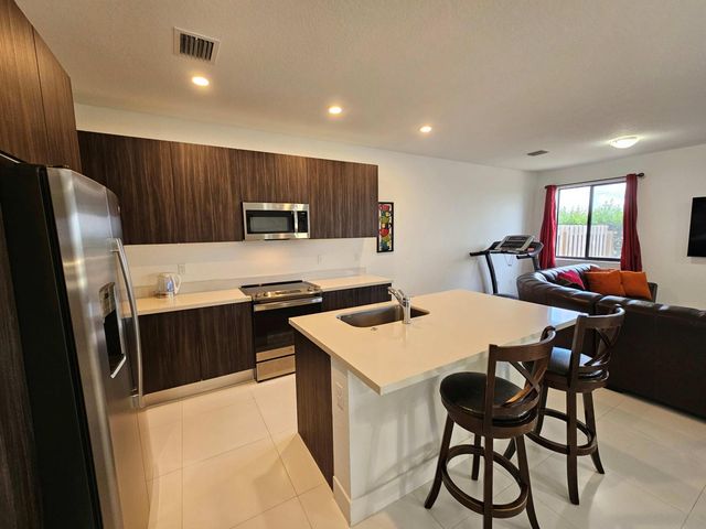 15743 SW 136th Terrace, Miami, FL 33196