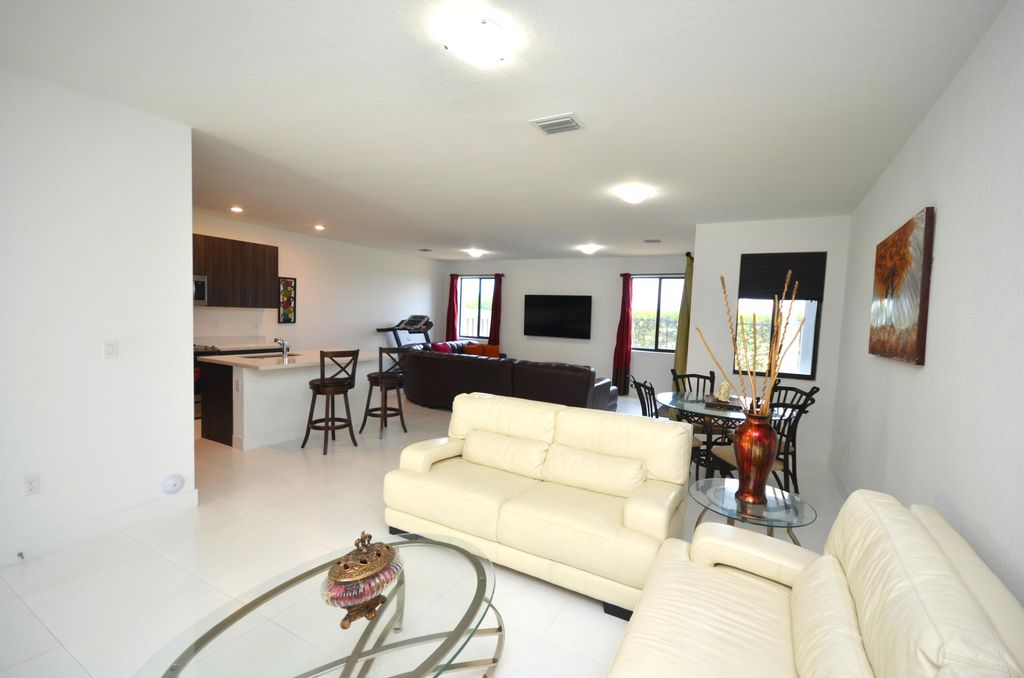 15743 SW 136th Terrace, Miami, FL 33196