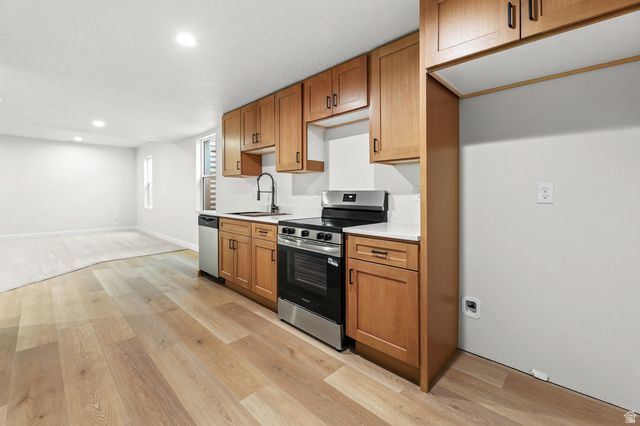 617 W 5TH AVE, Midvale, UT 84047