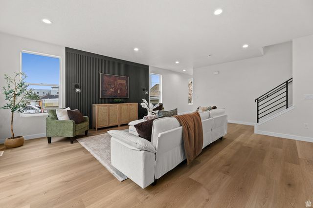 617 W 5TH AVE, Midvale, UT 84047