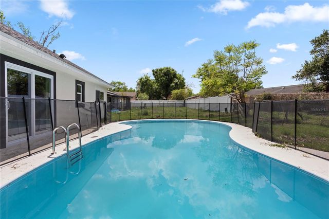 1103 SAGAMORE DRIVE, Seffner, FL 33584