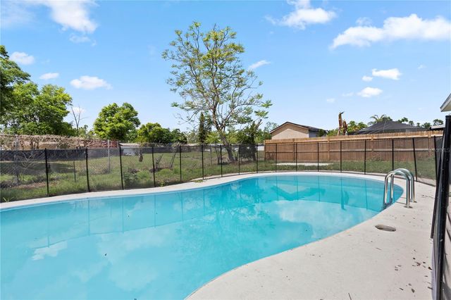 1103 SAGAMORE DRIVE, Seffner, FL 33584