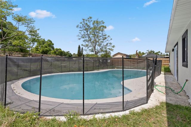 1103 SAGAMORE DRIVE, Seffner, FL 33584