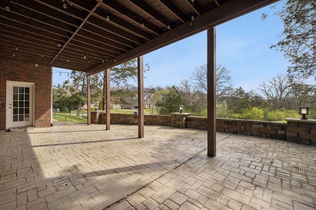 301 Fountainbrooke Dr, Brentwood, TN 37027