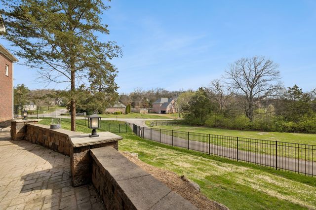 301 Fountainbrooke Dr, Brentwood, TN 37027