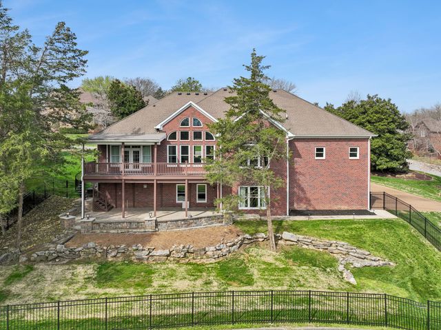 301 Fountainbrooke Dr, Brentwood, TN 37027