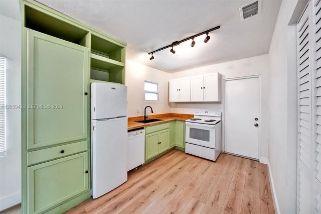 244 SW 14th Avenue, Miami, FL 33135