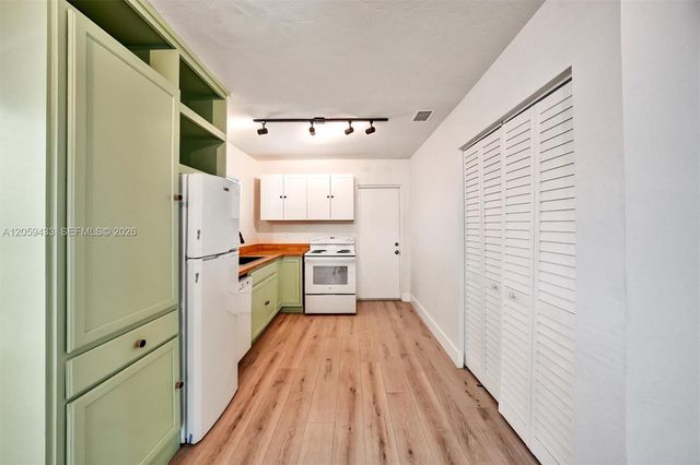 244 SW 14th Avenue, Miami, FL 33135