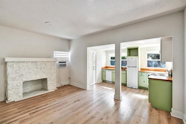 244 SW 14th Avenue, Miami, FL 33135