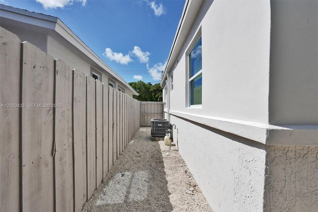 244 SW 14th Avenue, Miami, FL 33135