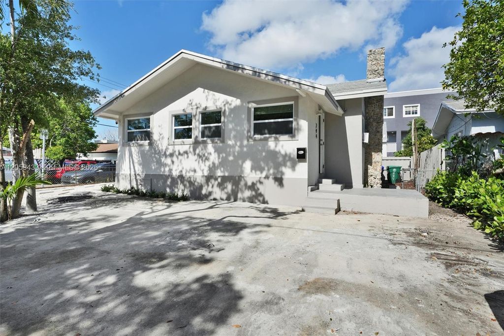 244 SW 14th Avenue, Miami, FL 33135