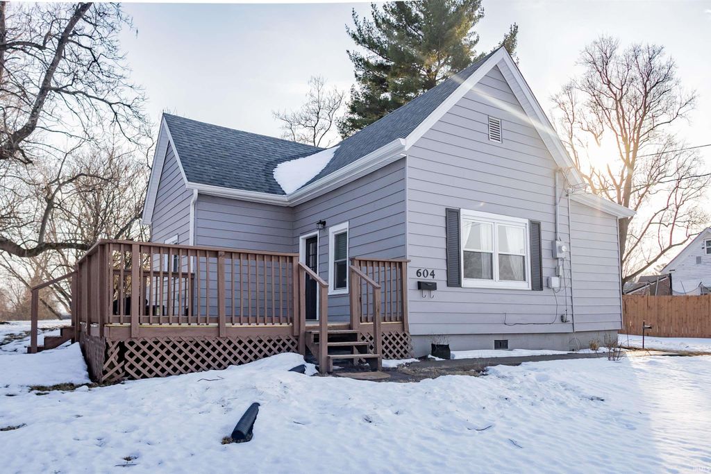 604 Crawford Street, Mitchell, IN 47446