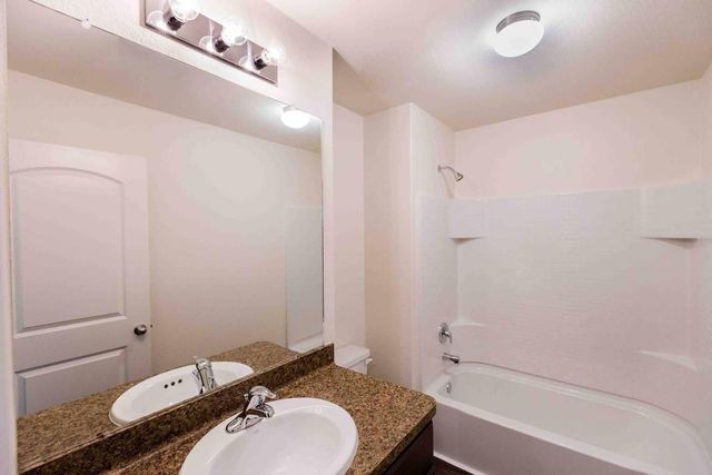 112 Blue Crest Lane, Brookshire, TX 77423