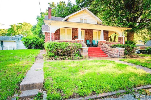 206 Crown Drive, Riverview, MO 63137