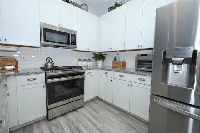 560 ADENMORE TERRACE, Deland, FL 32724
