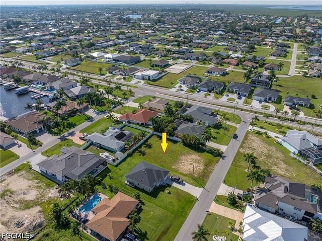 9 NW 38th PL, Cape Coral, FL 33993