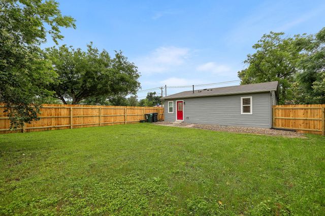 606 E 19th ST, Georgetown, TX 78626