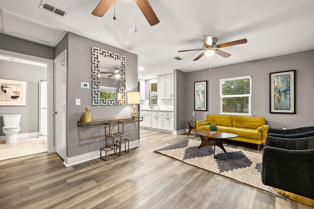 606 E 19th ST, Georgetown, TX 78626
