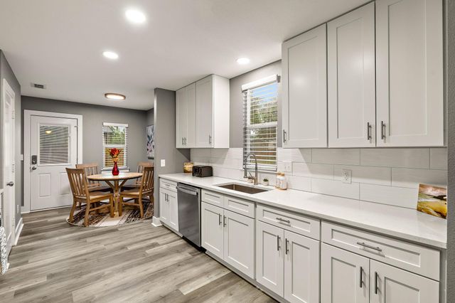 606 E 19th ST, Georgetown, TX 78626