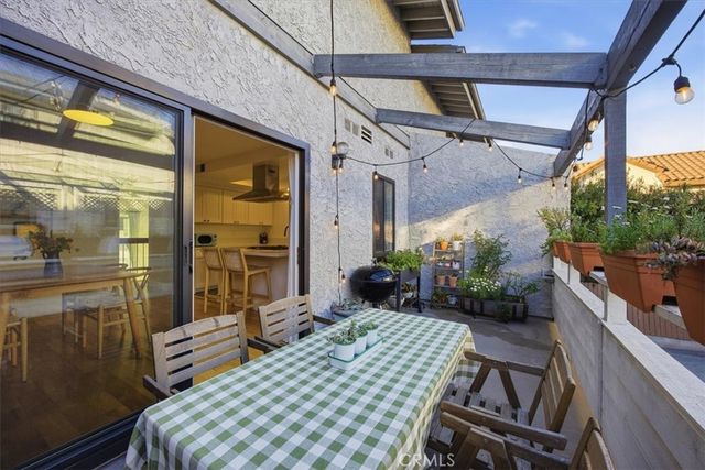 1911 Rockefeller Lane E, Redondo Beach, CA 90278