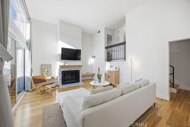 1911 Rockefeller Lane E, Redondo Beach, CA 90278