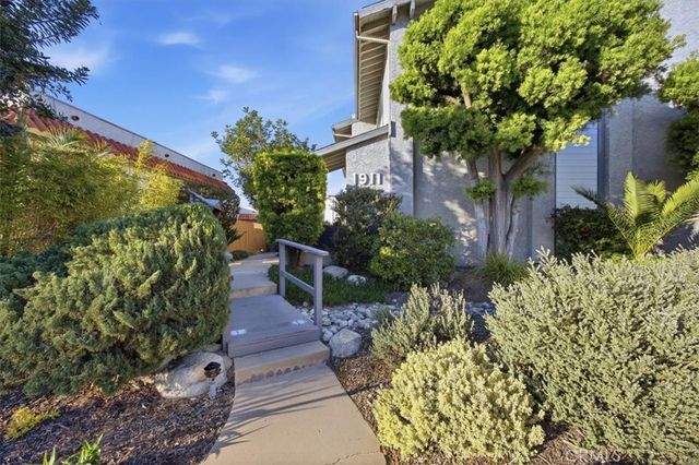 1911 Rockefeller Lane E, Redondo Beach, CA 90278