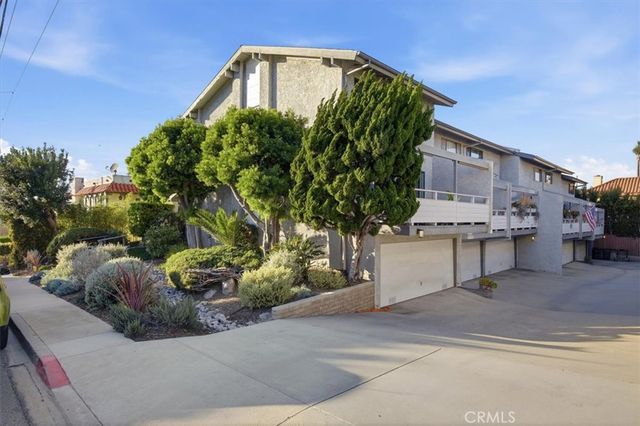 1911 Rockefeller Lane E, Redondo Beach, CA 90278