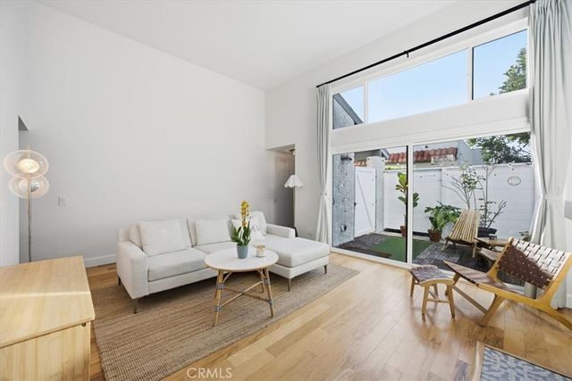 1911 Rockefeller Lane E, Redondo Beach, CA 90278