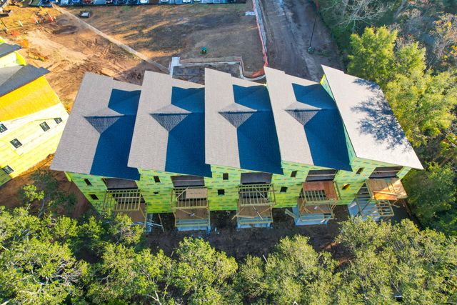 830 Curved Creek Court, Charleston, SC 29412