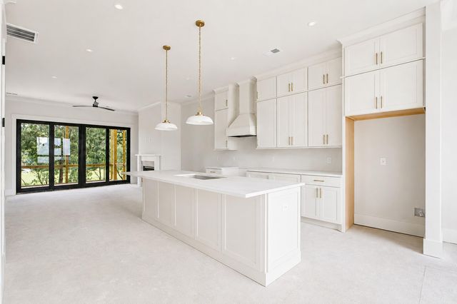 830 Curved Creek Court, Charleston, SC 29412