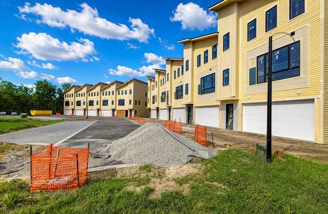 830 Curved Creek Court, Charleston, SC 29412