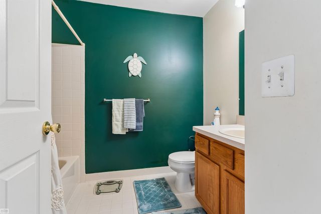 16776 Glenmoor Street, Macomb, MI 48044